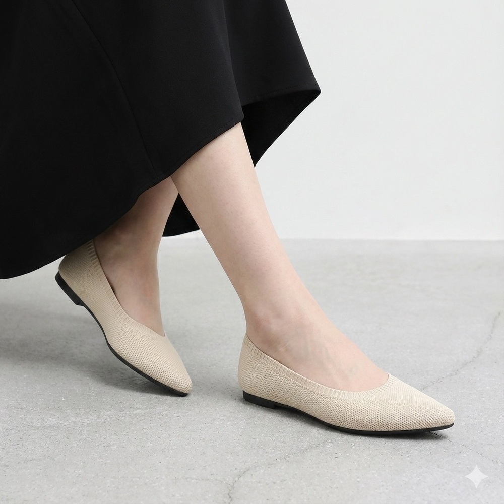 Vivaia Pointed-Toe Knit Flats (Cream, Size 37 / US 7)